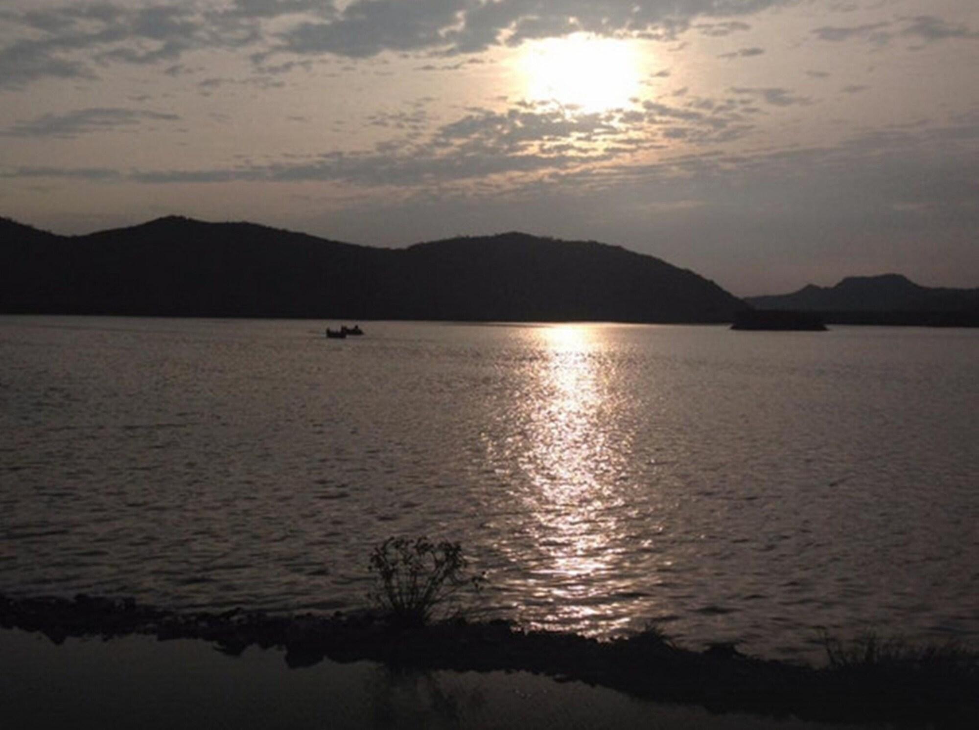 Regenta Central Jal Mahal, Jaipur Eksteriør billede